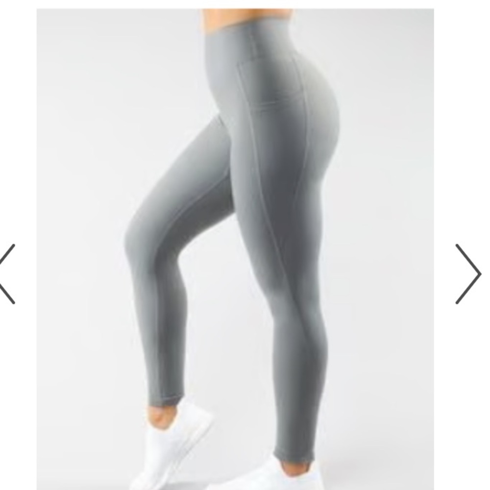 BuffBunny Rosa pocket Leggings in grey
